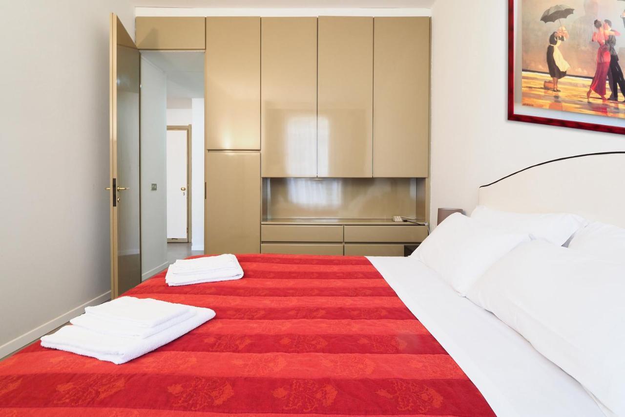 Duomo Luxury Apartment - One Bed Milano Ngoại thất bức ảnh